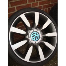 19 inch Nuvolari Velgen en Banden Steek 5x112